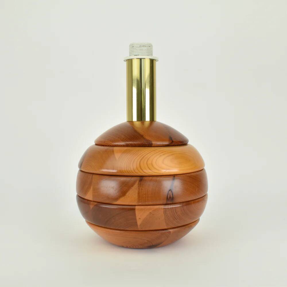 Lampe de table moderniste en bois de pin, années 1970
