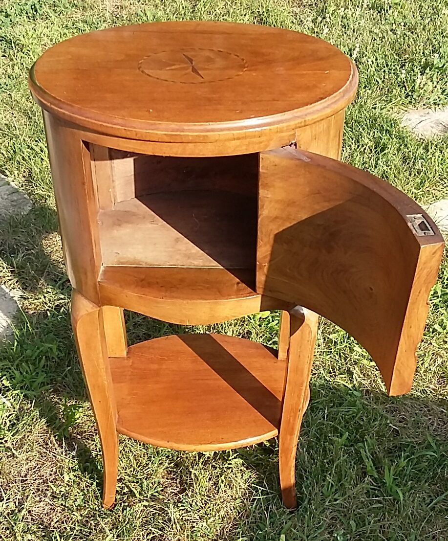 Ancienne table de chevet style Louis Philippe époque XXème marqueté