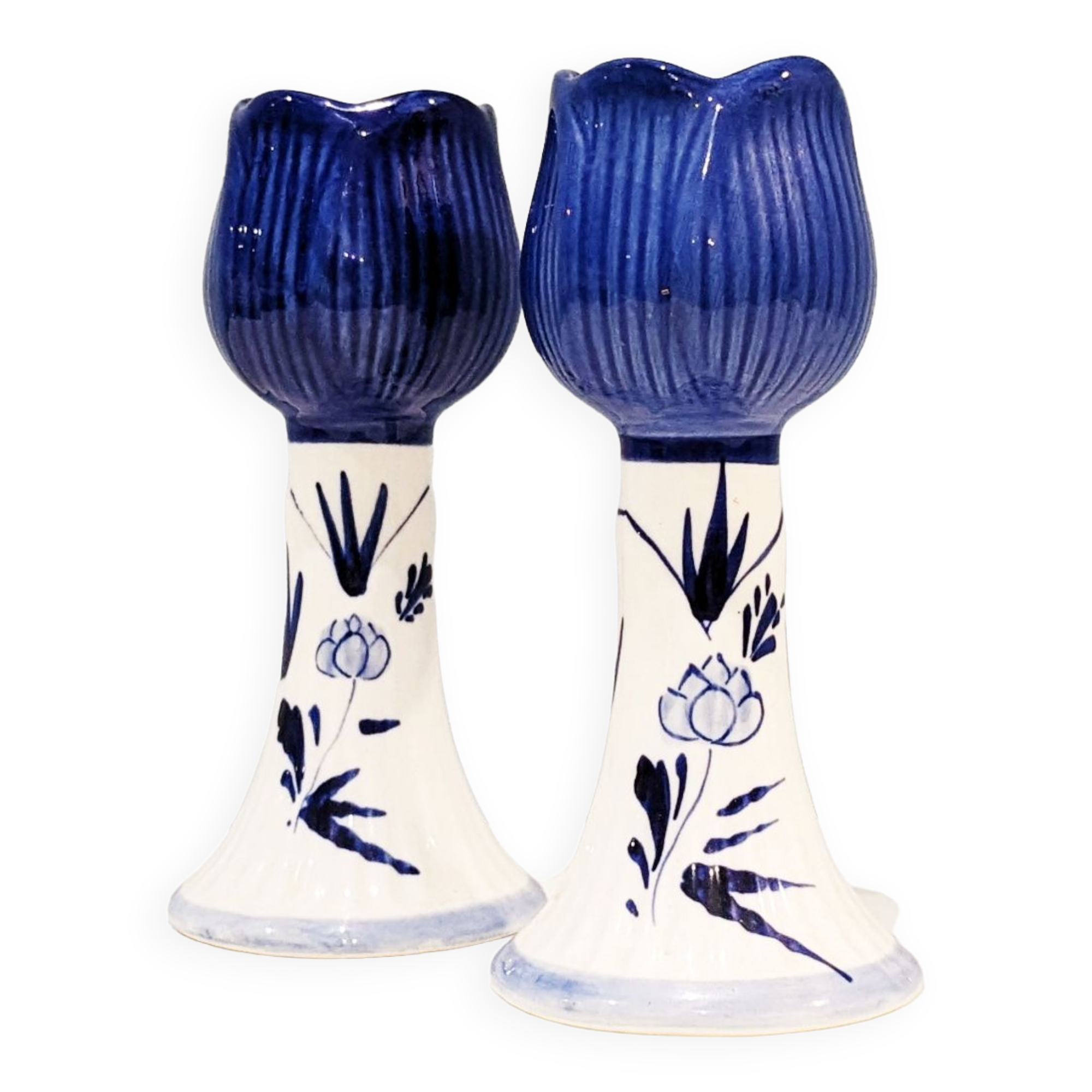 2 vintage '80 candlesticks in the shape of a tulip. Delft. In perfect condition.