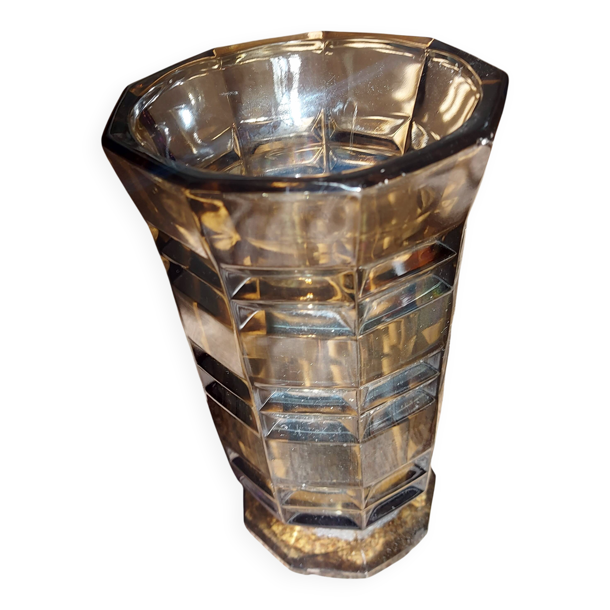 Large brown Art Deco vase with cut facets.
