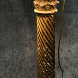 Lampe en bois doré, XXe siècle