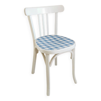 Chaise bistrot vintage Baumann blanche et vichy bleu