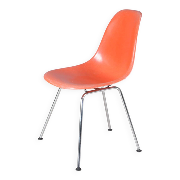 Chaises de salle à manger des années 1960 en fibre de verre orange / Charles & Ray Eames / Herman Miller, États-Unis
