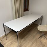 USM Haller desk in pearl grey laminate