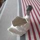 Swan-shaped empty pocket
