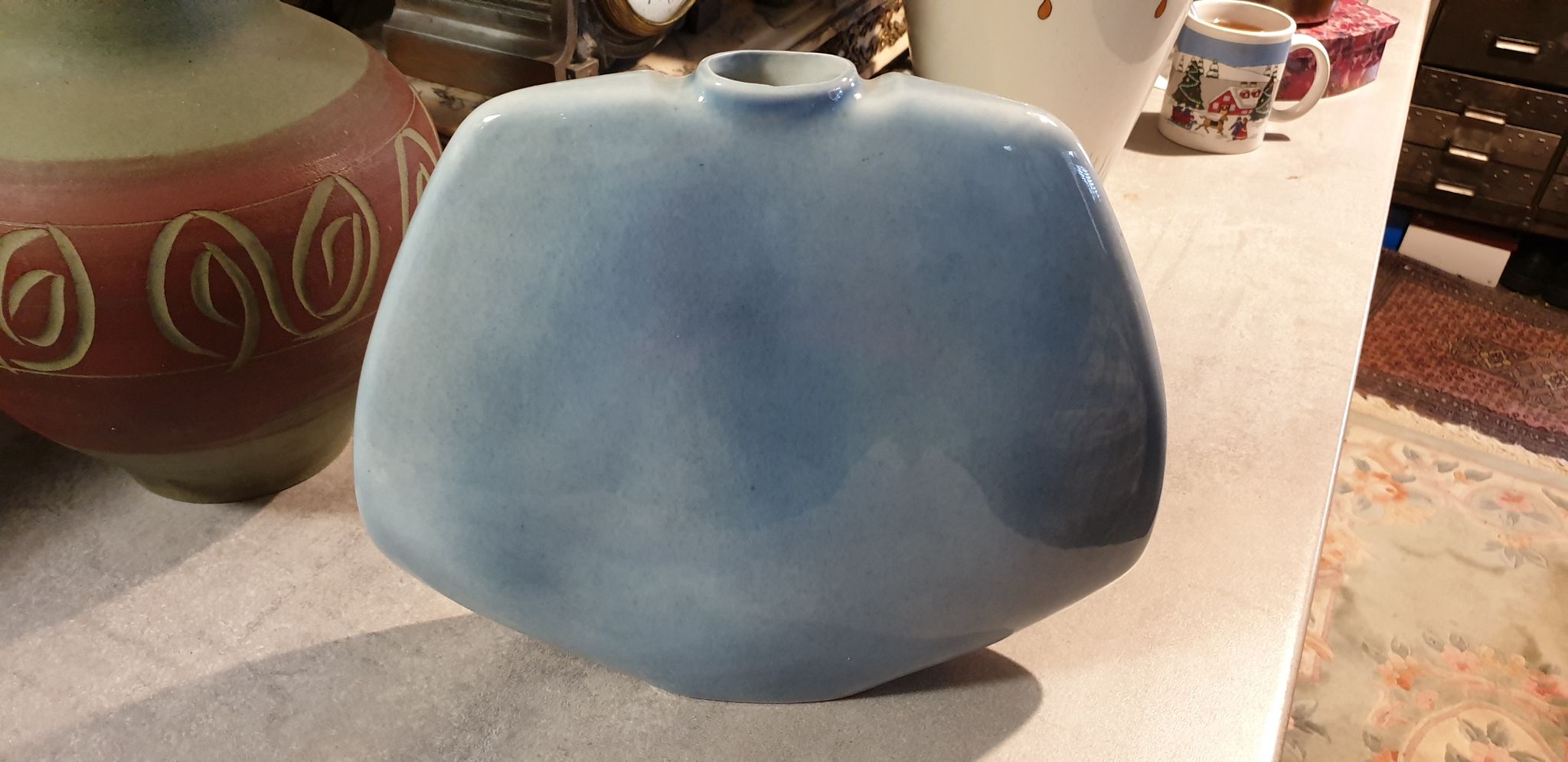 Ceramics claire debril virebent vases porcelain ceramic sculpture design mohy garotte.  vase art