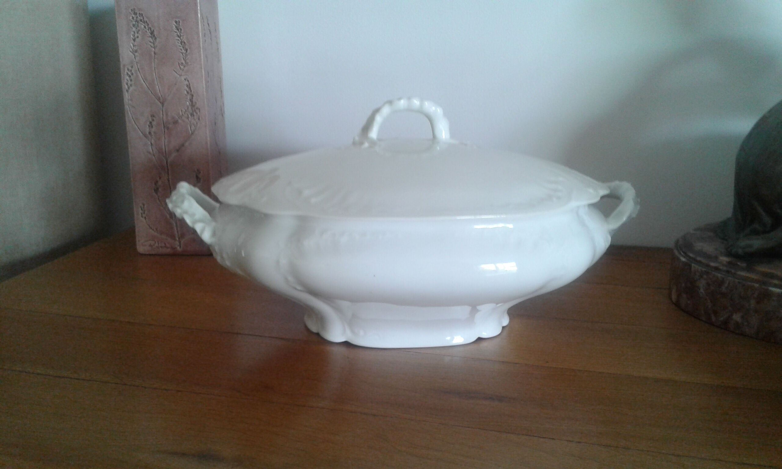 Porcelain soup Limoges W.G & Cie