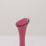 Scandinavian tulip vase in pink glass with fine white canes