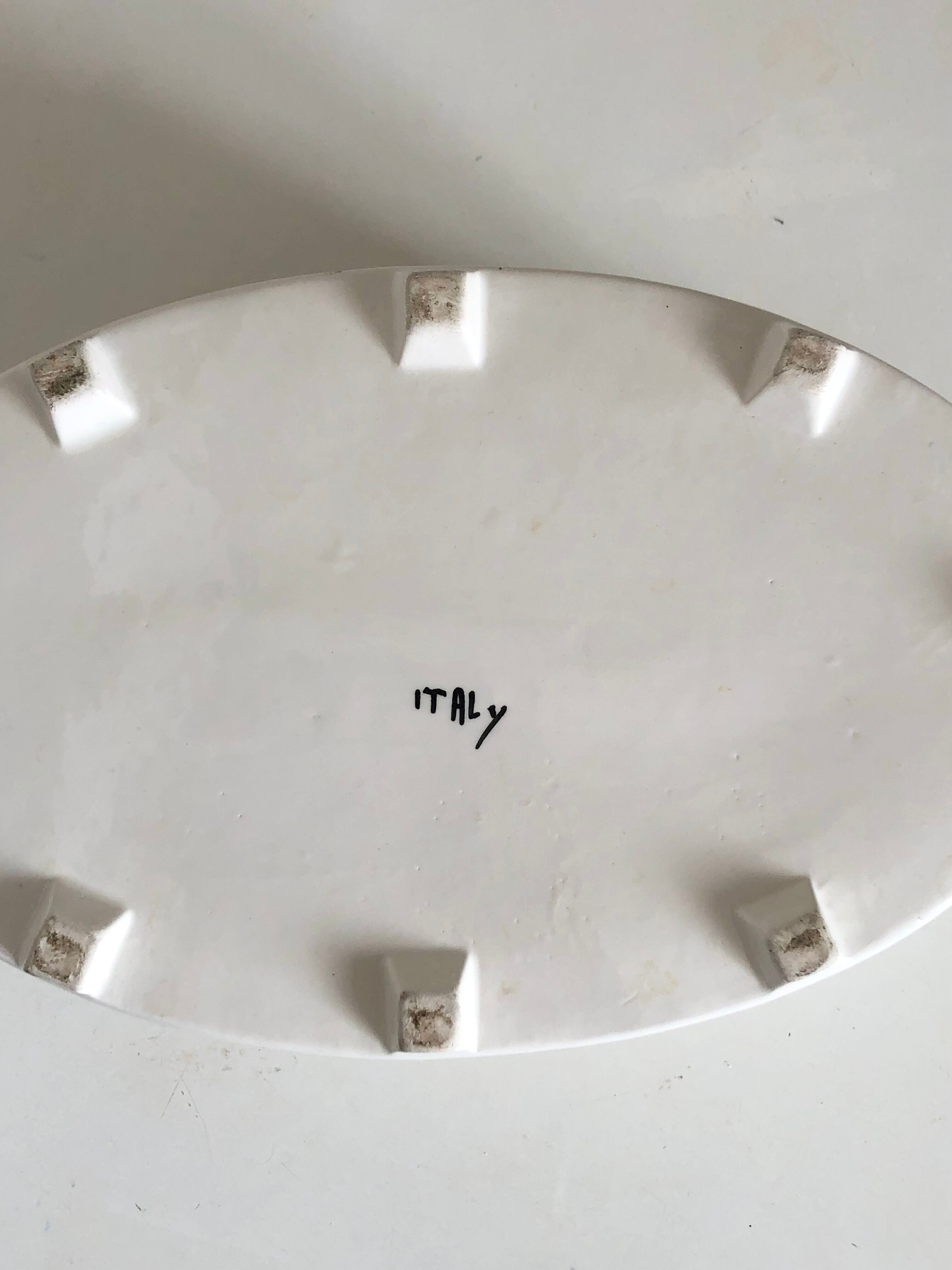 Openwork earthenware fruit cup