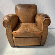 Antique 20th century tan leather club armchair