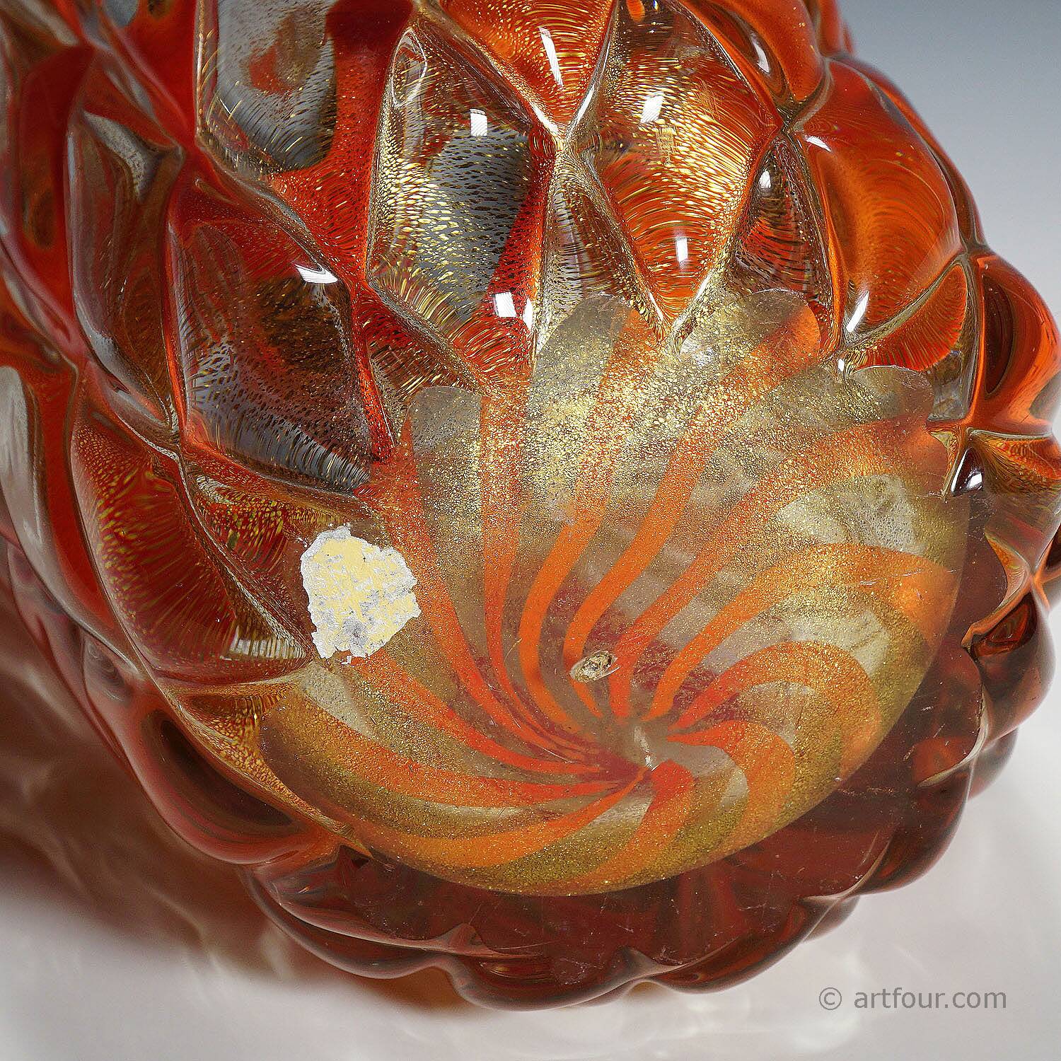 Ribbed 'Corallo Oro' vase by Alfredo Barbini, 1960s