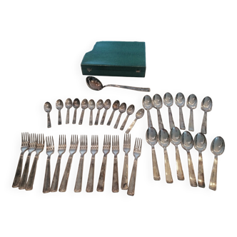 Silverware in silver metal