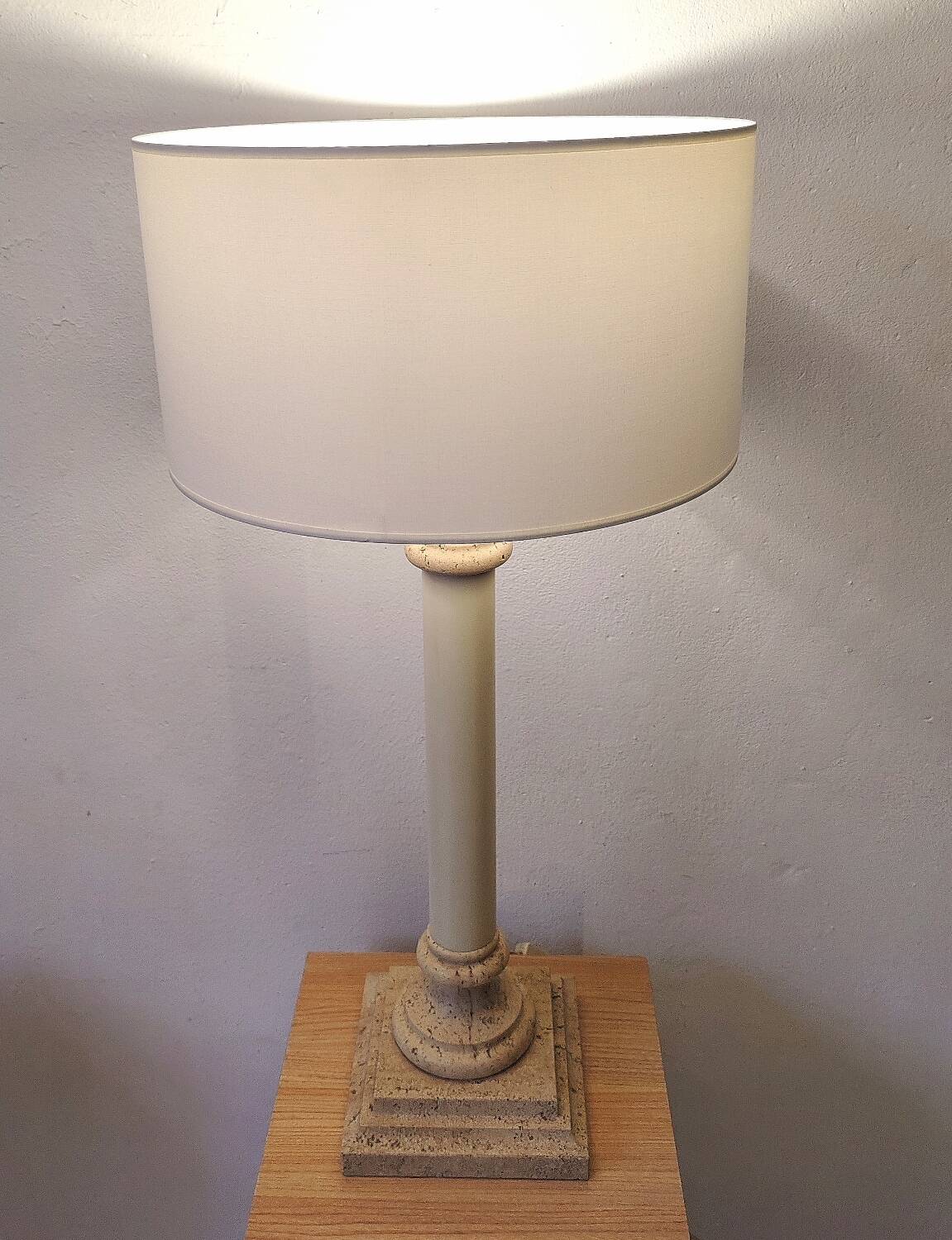 Empire style column lamp in travertine