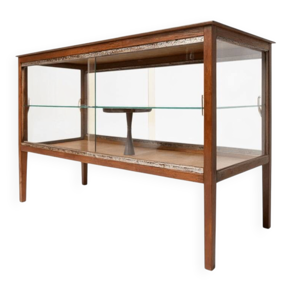 Ancienne vitrine de commerce