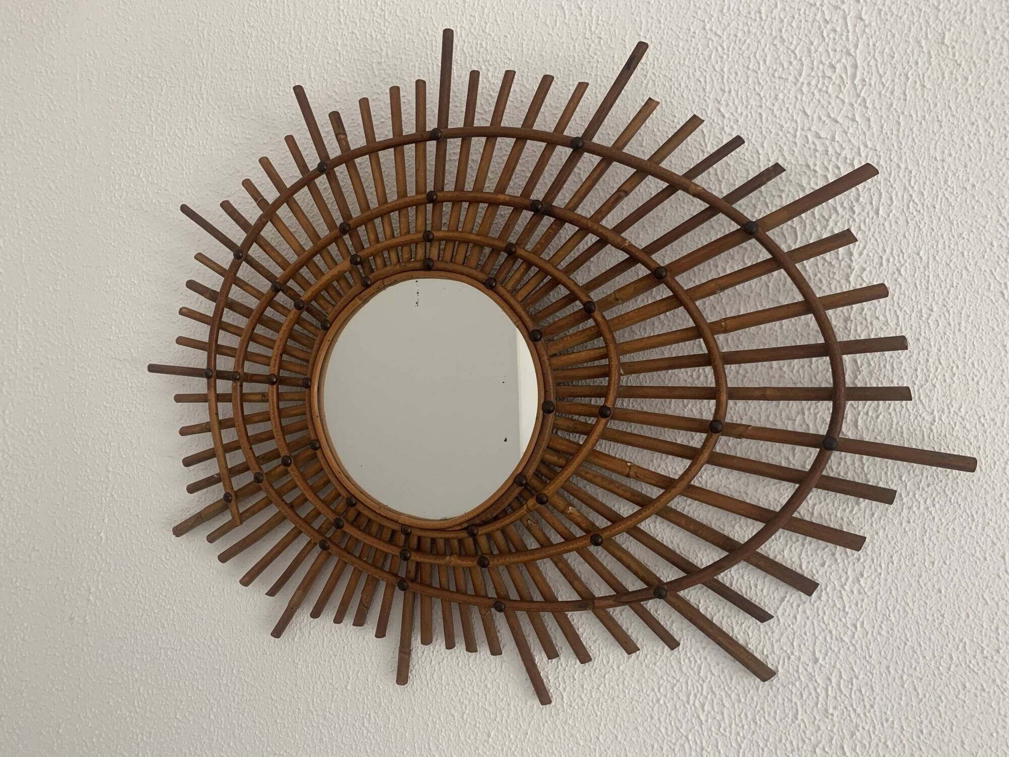 Vintage 1960s sun mirror in rattan, ORTF style, spiral - 80 x 62 cm