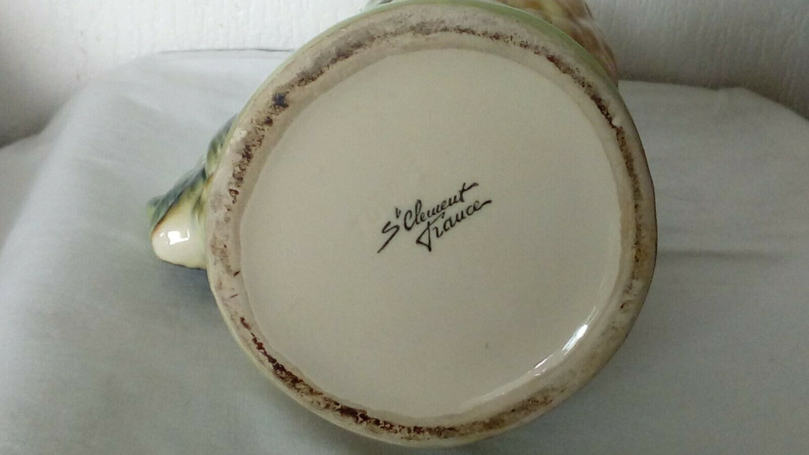 Pichet en barbotine le coq faience de st clement