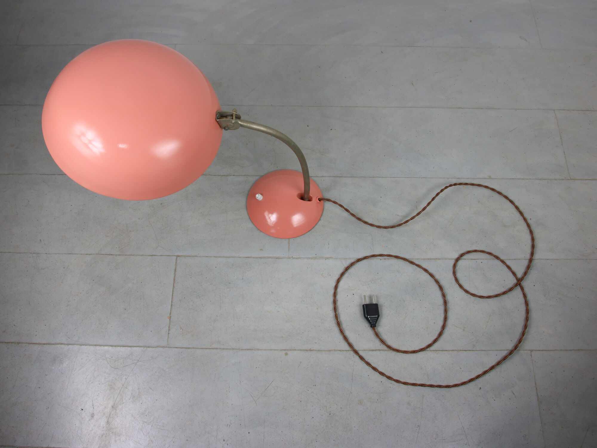 Bauhaus Salmon Table Lamp, 1930s