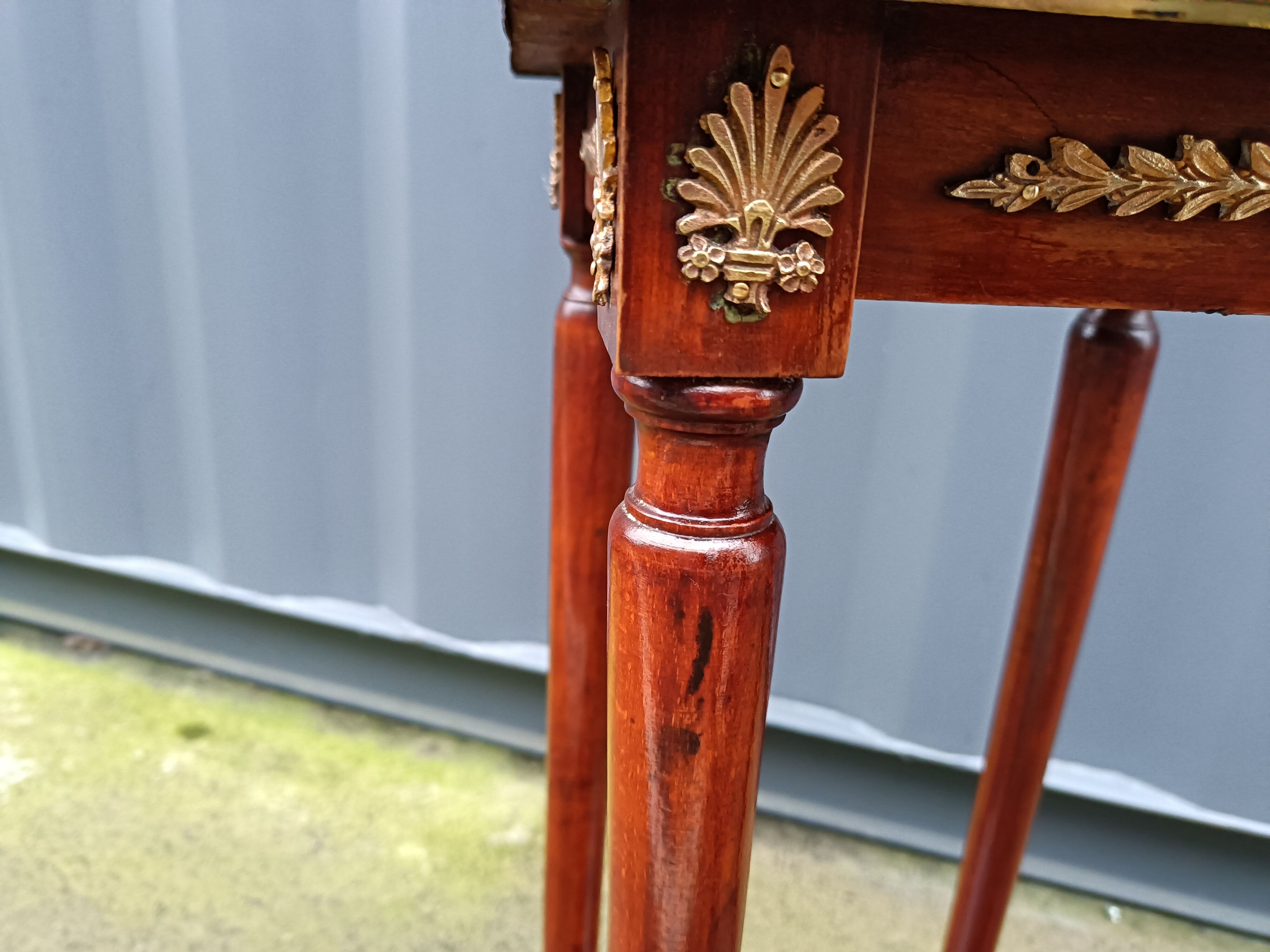 Selette old style louis xvi marble tray