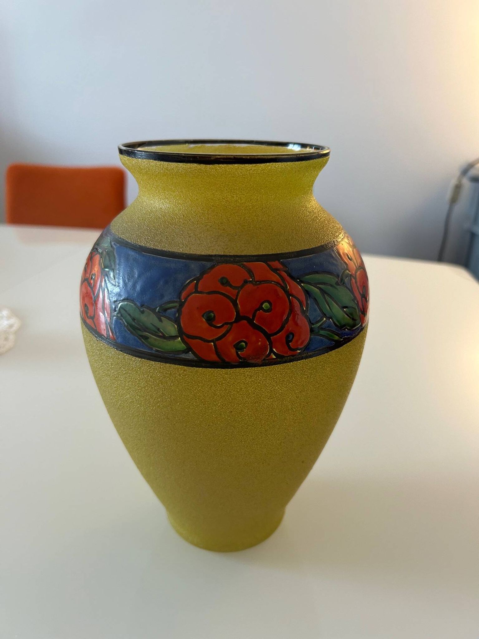 Art Deco vase from the 1930s in enamelled glass by Leune glassworks