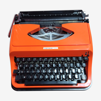 Underwood 130 orange/vermilion typewriter