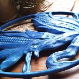 Invicta Vintage Cast Iron Trivet