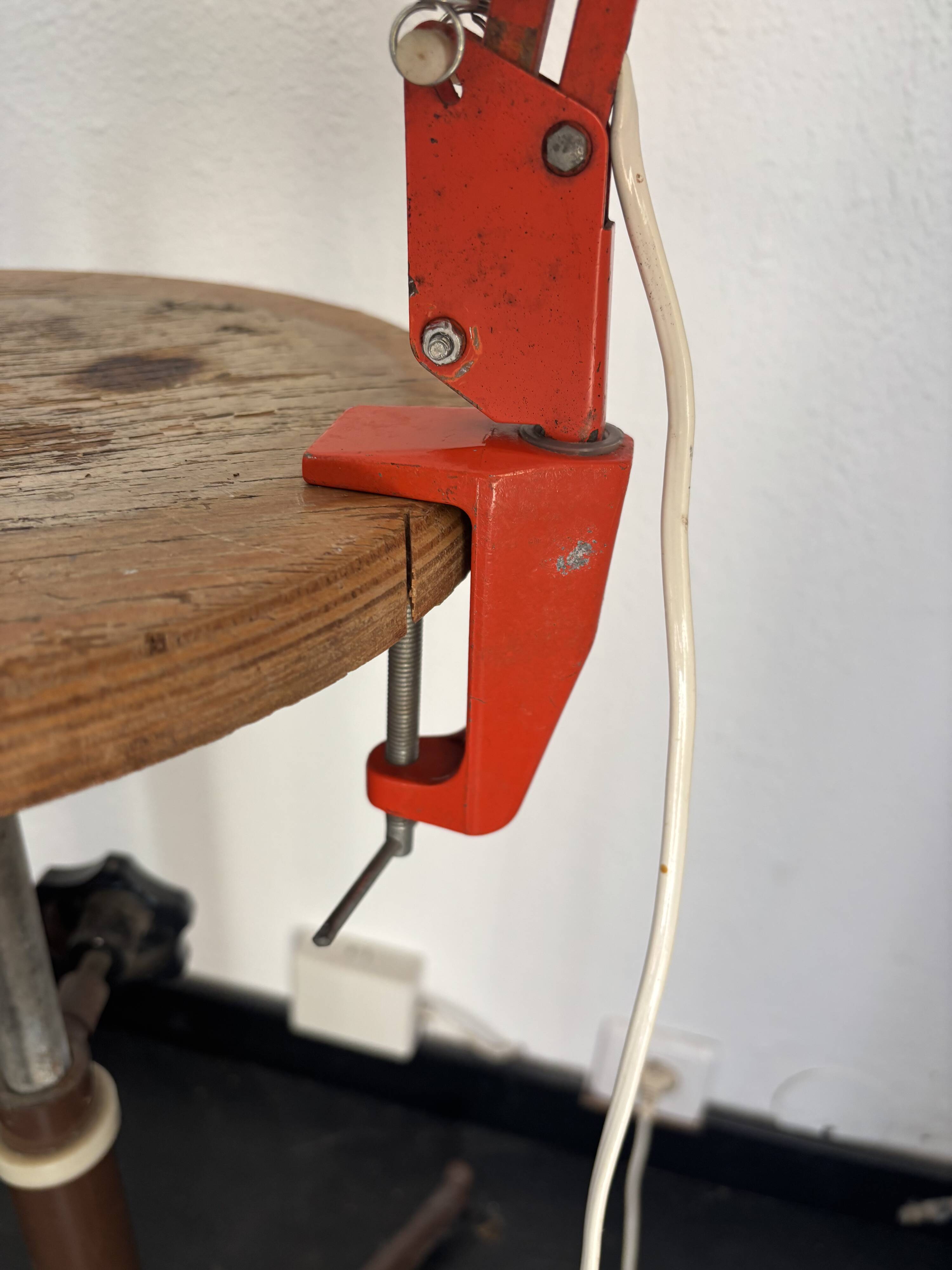 Vintage 1970s carrot Twist T1 architect lamp - 65 cm
