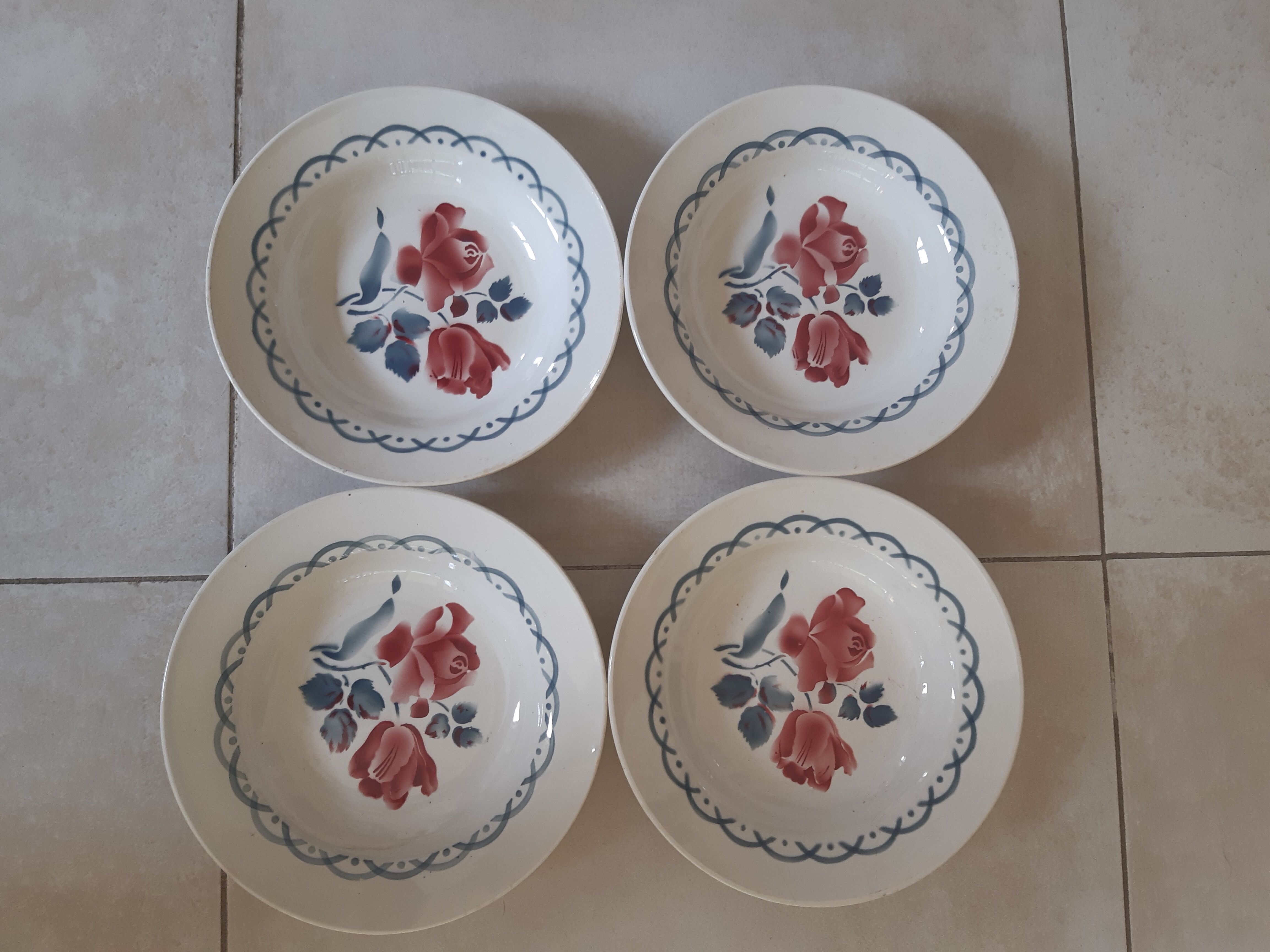 Digoin hollow plates