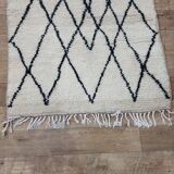 Azilal Berber rug in handmade wool 200 X 113 CM