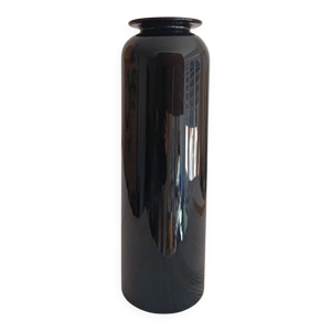 Vase en verre noir