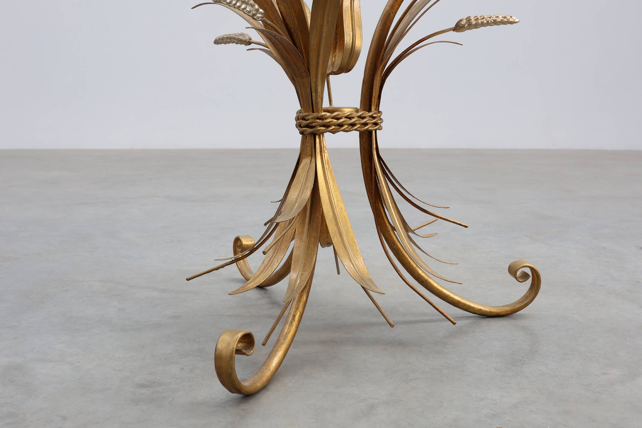 Table basse "Gerbe de blé" de style Coco Chanel, France 1960