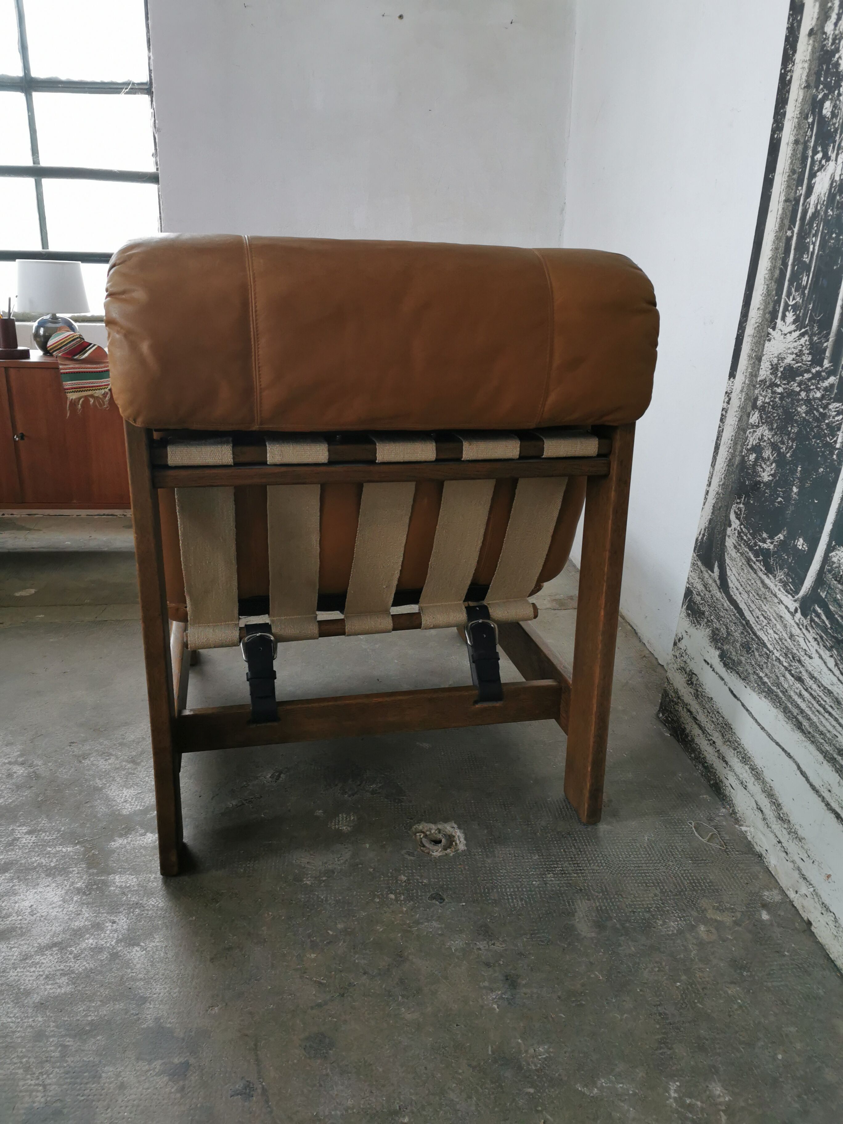 Tawny leather heater