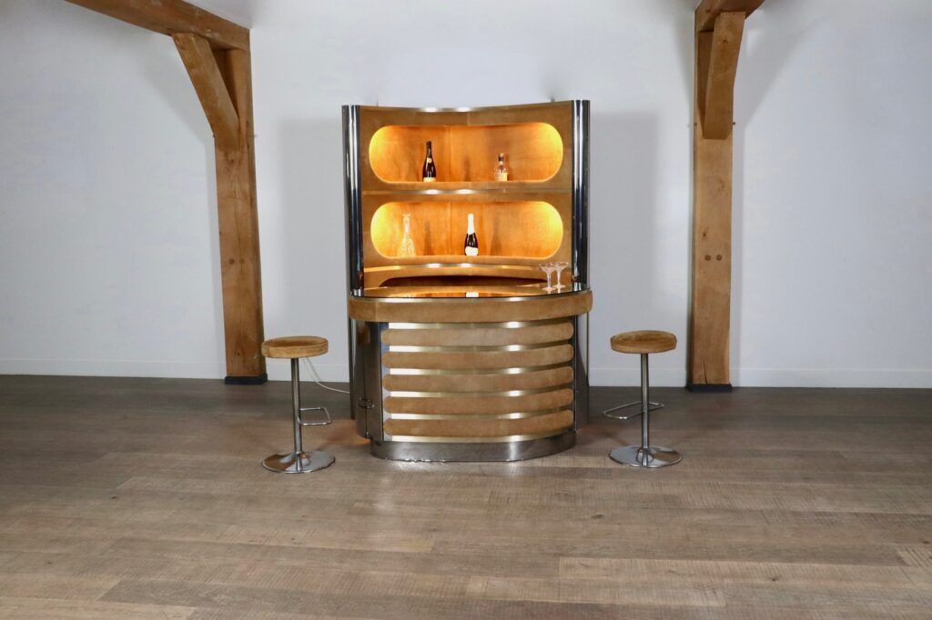 Suede and chrome dry bar with barstools in cognac by Willy Rizzo, Italy 1970s