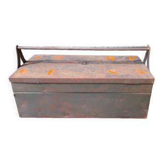 Metal tool box compartments