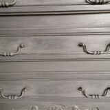 Antique chest of drawers
