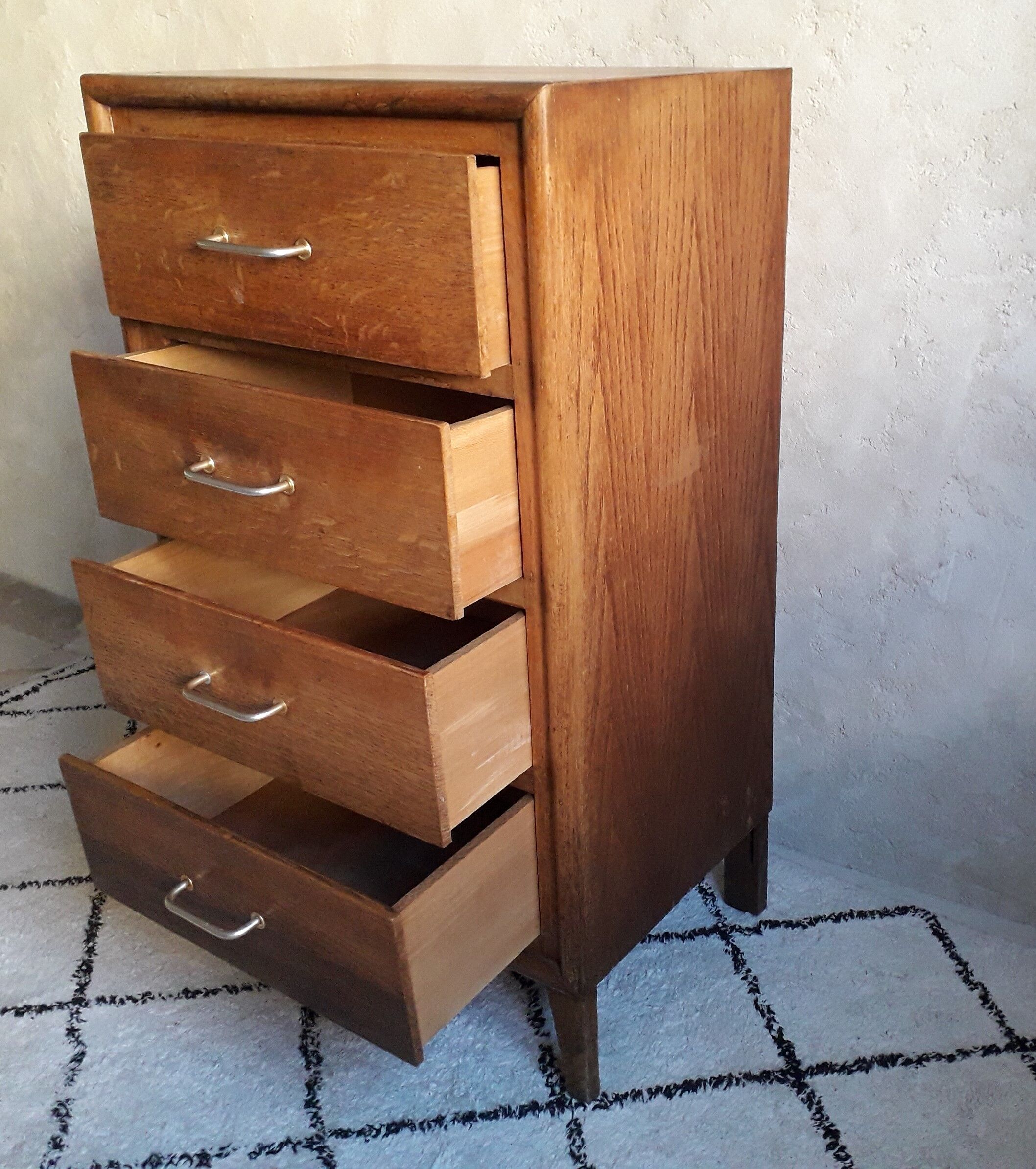Vintage dresser