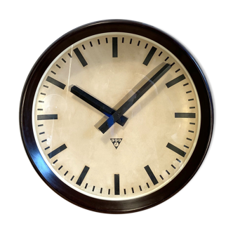Horloge murale Pragotron, années 1960