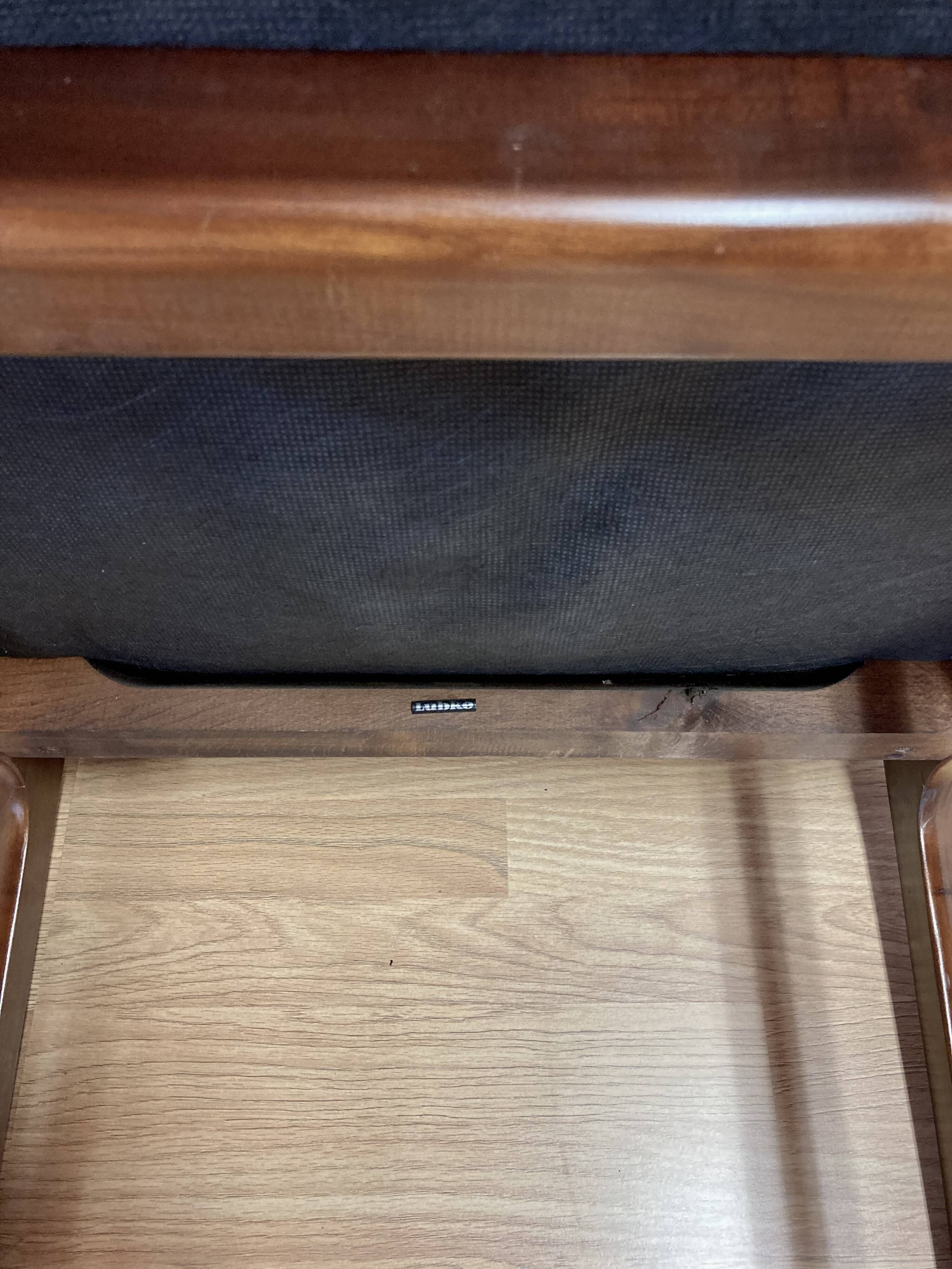 Fauteuil cuir "design 1960".