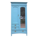 Parisian hotel wardrobe from the 1930s