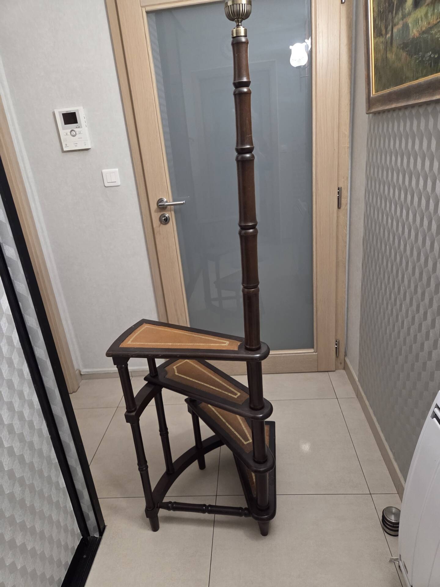Library step ladder