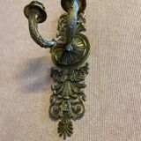 Paire d'appliques en bronze doré, 2 feux, de style Restauration.