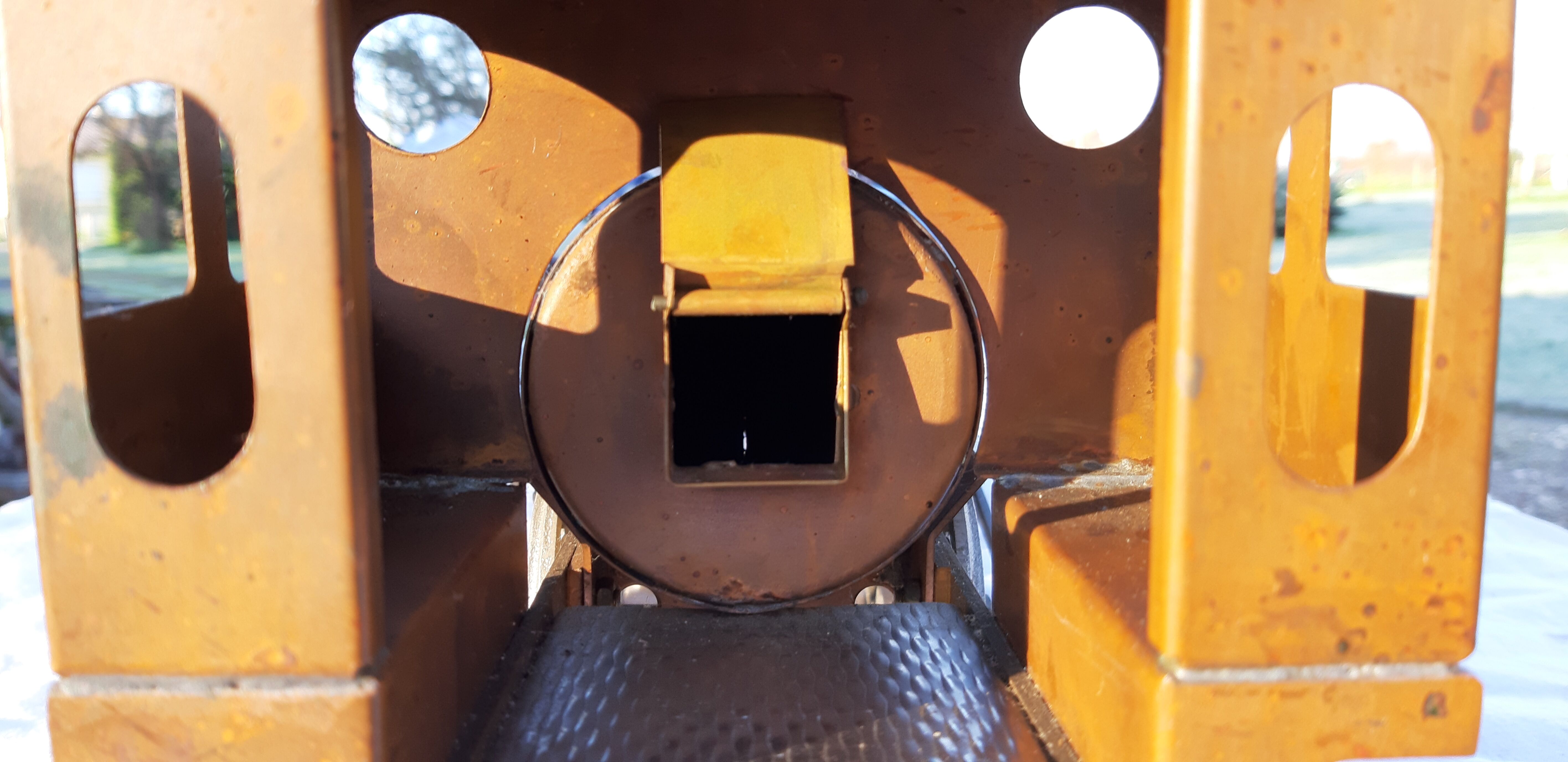 Locomotive copper red