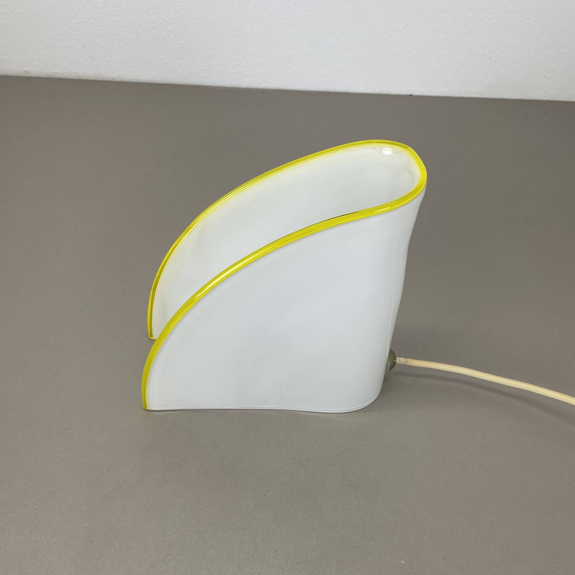 Minimalist White and Yellow Murano Glass Table Lamp by De Majo, Italy 1970s