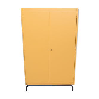 Armoire d'école