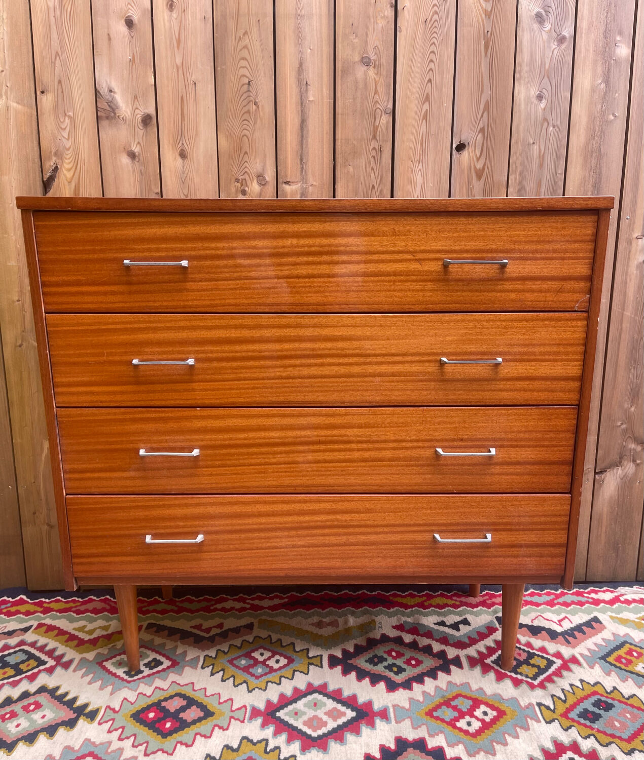 Vintage chest of drawers