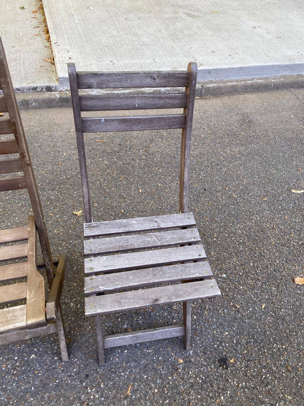 Set of 2 Folding Garden/Balcony Chairs in Wood