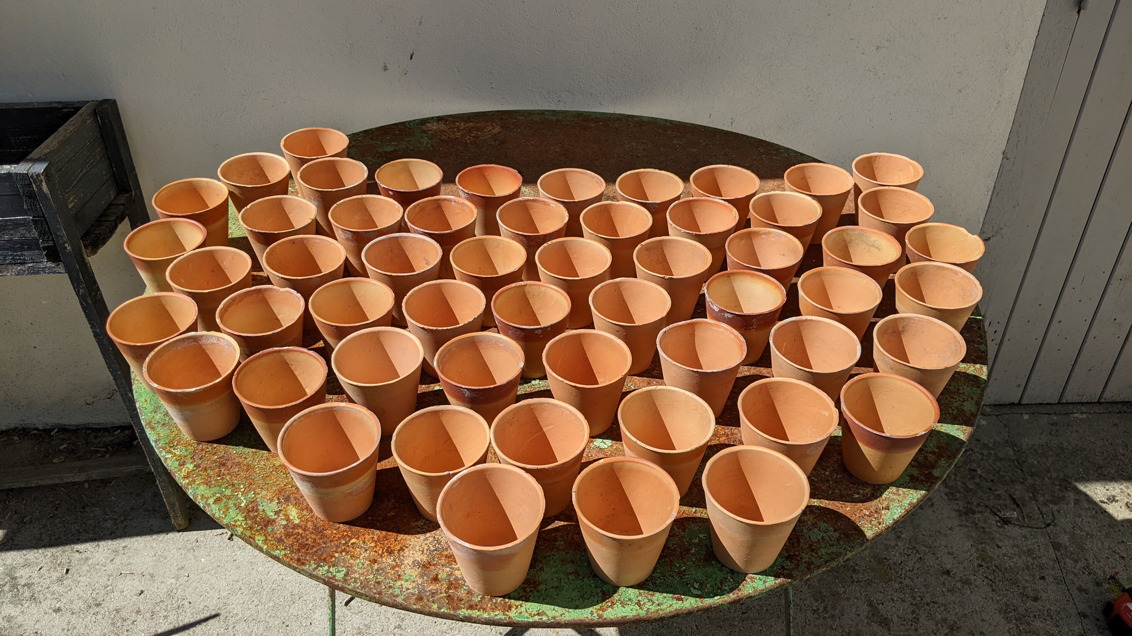 Terracotta pot circa 1930 graineterie