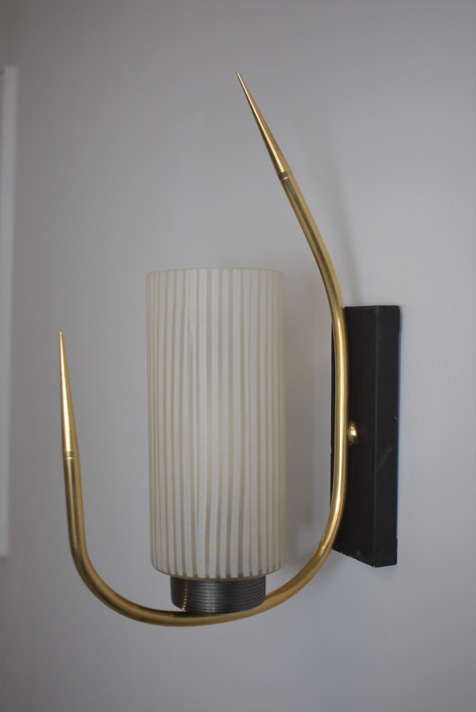 Vintage brass tip wall light