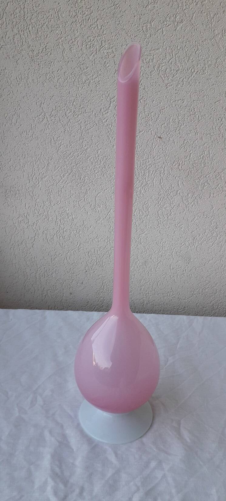 Pink opaline single-flower vase