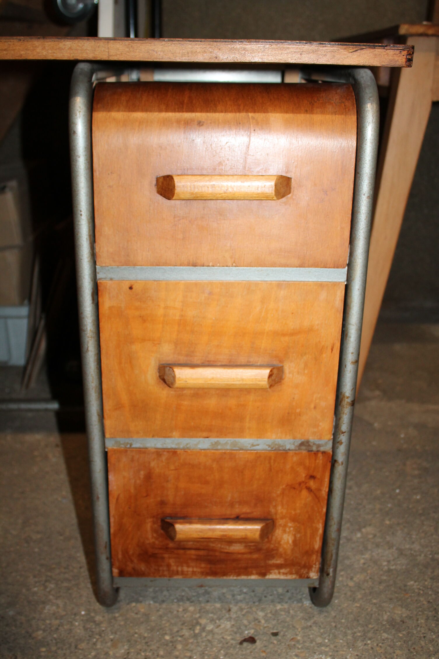 Bureau enfant et sa chaise assortie