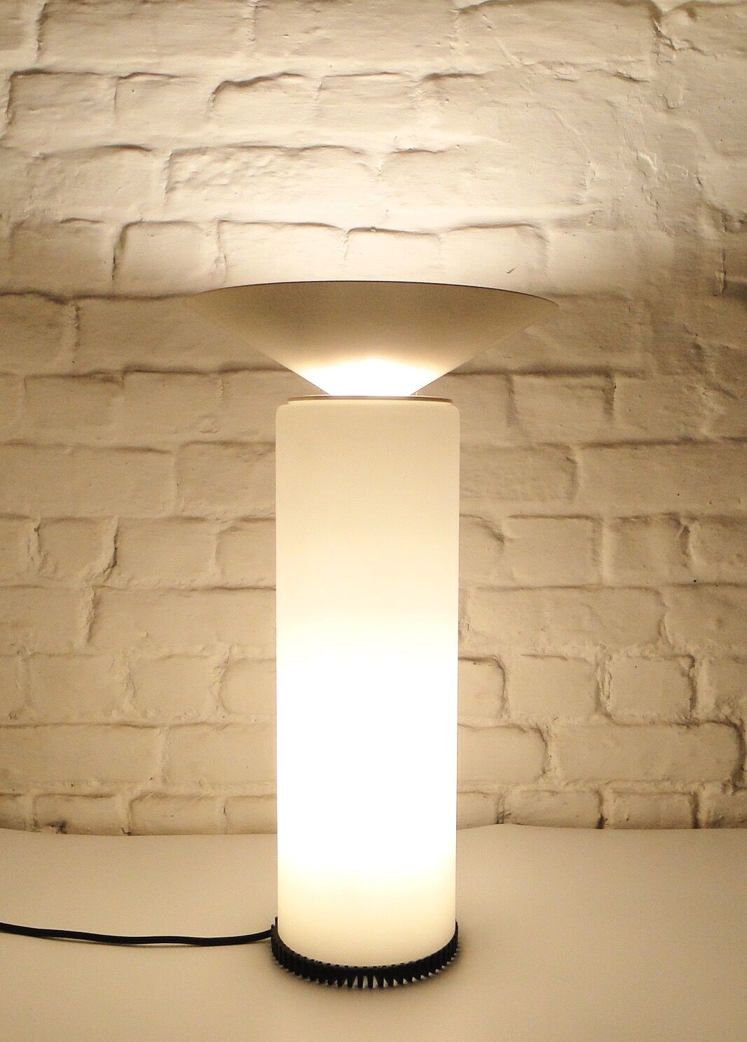 Kigo lamp table by C. Urbinati - A. Vecchiato for Foscarini, 1980's